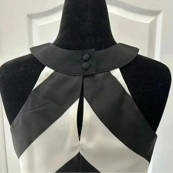 Ricki’s Blouse Sleeveless Peplum Halter  Neck Flowy Chevron Black White Size 0 - Picture 6 of 16